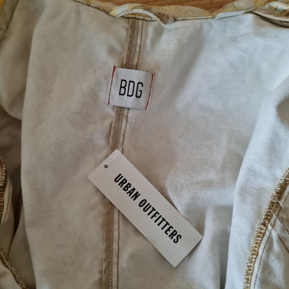 Denim Jacket Yellow Floral Urban Outfitters Shacket NWT Cotton Oversized BDG - Picture 12 of 13